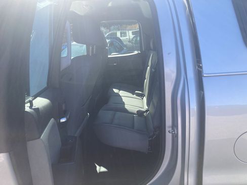 Used 2018 Chevrolet Silverado 1500 W/T w/ Trailering Package RWD image 9