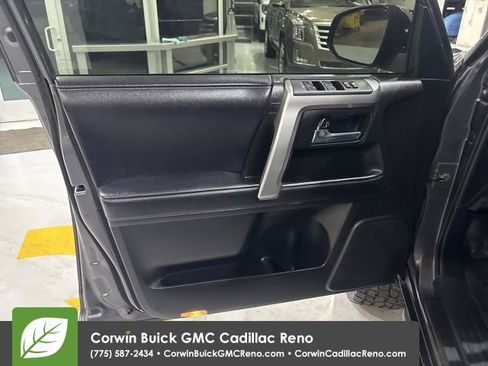 Used 2018 Toyota 4Runner SR5 Premium AWD/4WD image 11