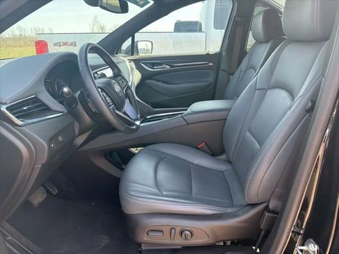 Used 2023 Buick Enclave Essence w/ Experience Buick Package image 4