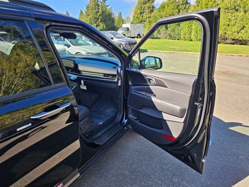 New 2026 Kia Carnival SX FWD image 31