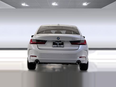Used 2023 BMW 330i Sedan w/ Driving Assistance Package RWD image 9