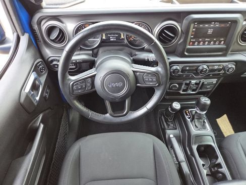 Used 2021 Jeep Wrangler Unlimited Sport AWD/4WD image 28