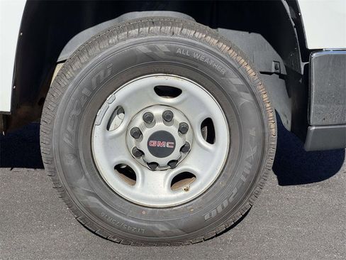 Used 2009 GMC Sierra 2500 W/T image 24