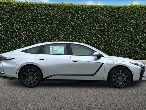 New 2026 Lexus ES 350e FWD image 4