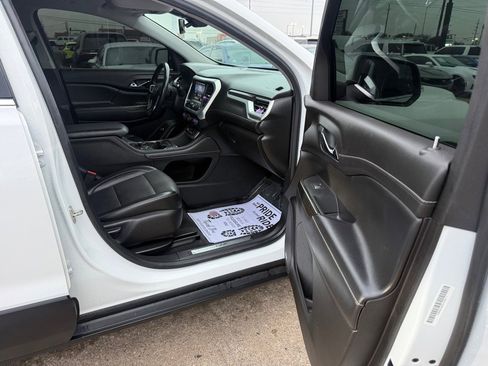 Used 2021 GMC Acadia SLT image 12