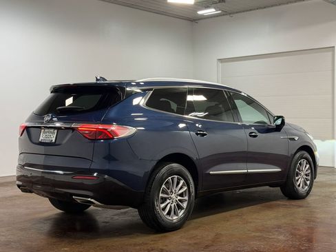 Used 2023 Buick Enclave Essence AWD/4WD image 24