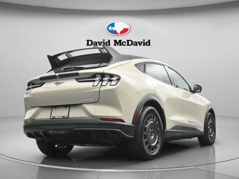 Used 2025 Ford Mustang Mach-E GT AWD/4WD image 17