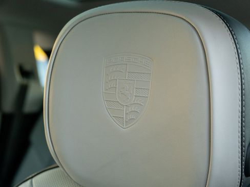 New 2026 Porsche Cayenne S image 21