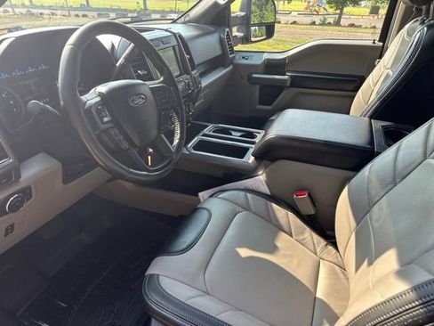 Used 2017 Ford F150 XLT w/ Equipment Group 302A Luxury AWD/4WD image 13