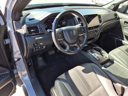 Used 2023 Honda Passport TrailSport image 17