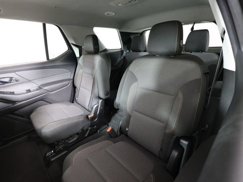 Used 2018 Chevrolet Traverse LT FWD image 15