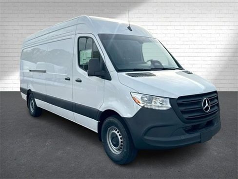 New 2025 Mercedes-Benz Sprinter 2500 image 1