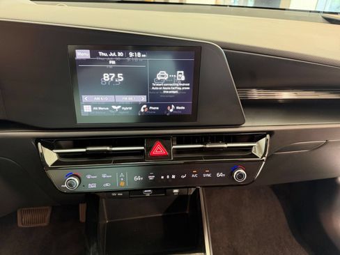 Used 2026 Kia Niro LX FWD image 17