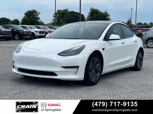 Used 2022 Tesla Model 3 RWD image 3