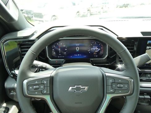 New 2026 Chevrolet Silverado 2500 ZR2 w/ LPO, Dark Essentials Package AWD/4WD image 36