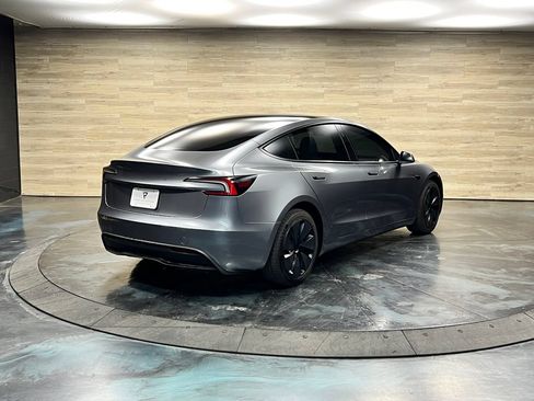 Used 2025 Tesla Model 3 Long Range RWD image 15