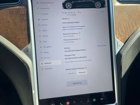 Used 2017 Tesla Model S 100D AWD/4WD image 29