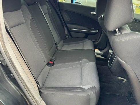 Used 2015 Dodge Charger SE w/ Popular Equipment Group image 13