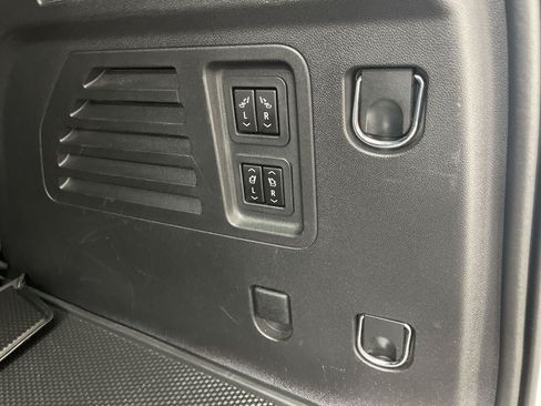 Certified 2026 GMC Acadia Denali w/ Super Cruise Package AWD/4WD image 4