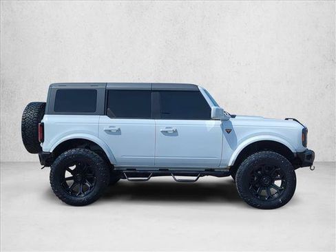 Used 2022 Ford Bronco Badlands w/ Sasquatch Package AWD/4WD image 4