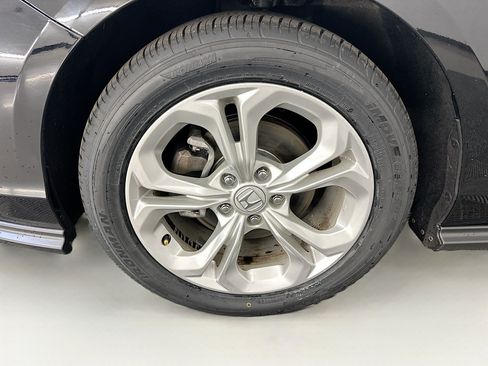 Used 2023 Honda Accord LX image 33