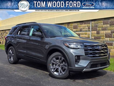 New 2026 Ford Explorer Active image 1