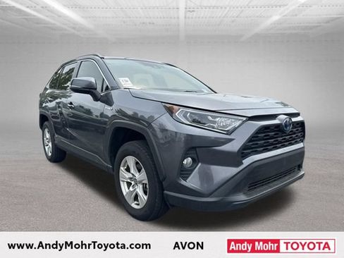 Used 2021 Toyota RAV4 XLE w/ Convenience Package AWD/4WD image 1