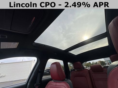 Certified 2025 Lincoln Corsair Reserve w/ Rear Removable Package Tray image 22