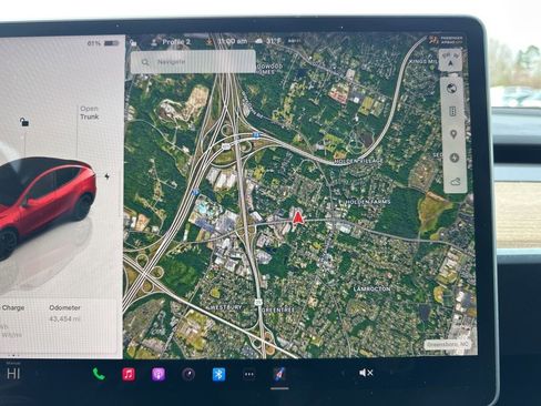 Used 2023 Tesla Model Y Long Range image 20