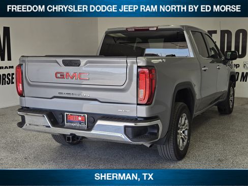 Used 2025 GMC Sierra 1500 SLT AWD/4WD image 3