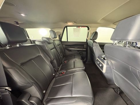 Used 2023 Ford Expedition Max XLT image 45