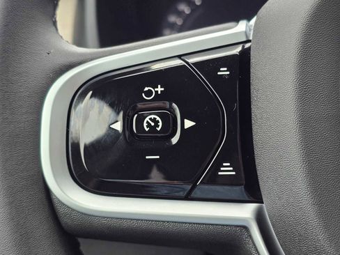 New 2026 Volvo XC90 T8 Plus w/ Protection Package Premier AWD/4WD image 33