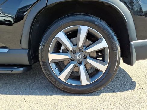 Used 2025 Honda Pilot Touring image 23