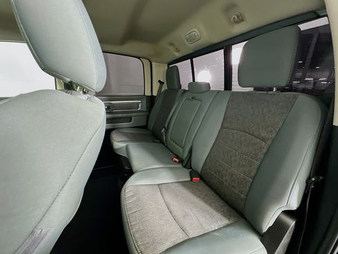 Used 2019 RAM 1500 Big Horn image 25