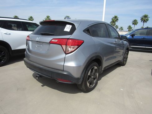 Used 2018 Honda HR-V EX image 3