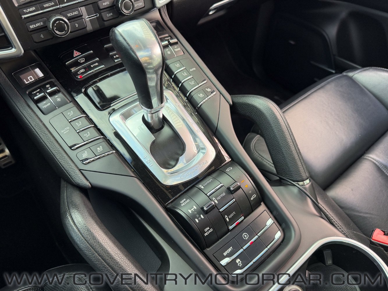 Used 2014 Porsche Cayenne S AWD/4WD image 27