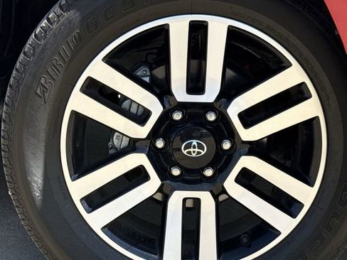 Used 2024 Toyota 4Runner Limited RWD image 10
