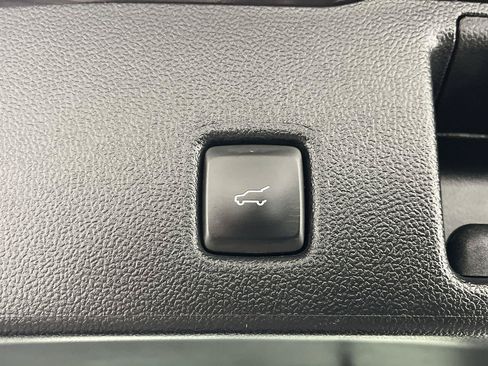 Used 2023 Ford Escape ST-Line Select w/ Tech Pack #1 AWD/4WD image 5