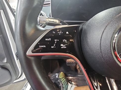 Used 2023 Mercedes-Benz EQS 450+ SUV image 18