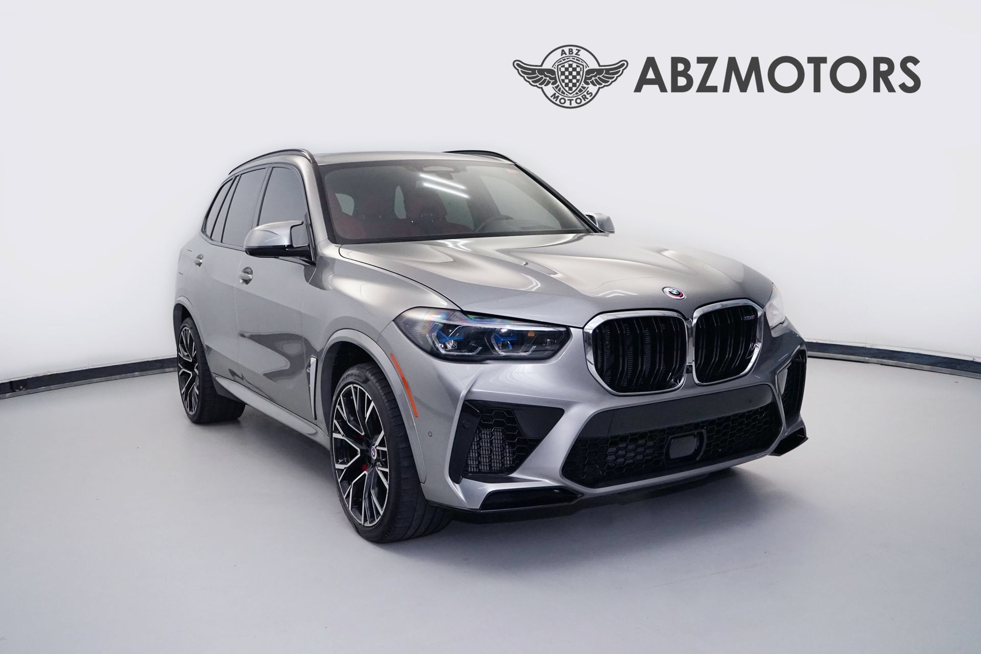 Used 2022 BMW X5 M w/ Executive Package AWD/4WD image 1