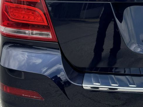 Used 2015 Mercedes-Benz GLK 350 2WD image 11