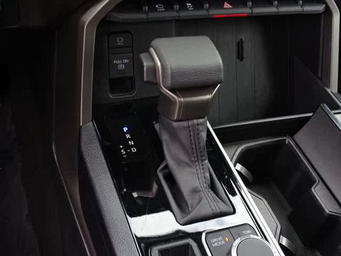 Used 2025 Toyota Sequoia SR5 AWD/4WD image 34