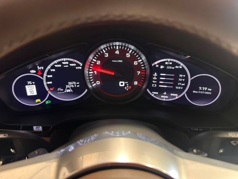 Used 2023 Porsche Cayenne Platinum Edition AWD/4WD image 39