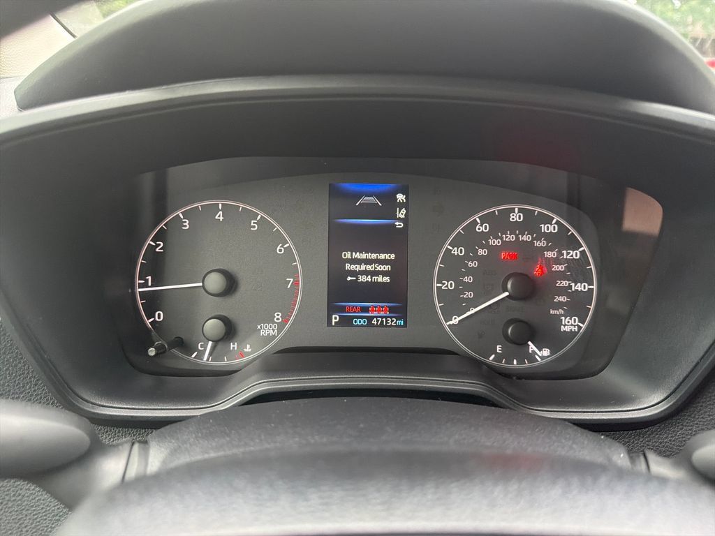 Used 2025 Toyota Corolla LE FWD image 18