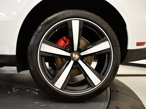 Used 2024 Porsche Macan S image 17