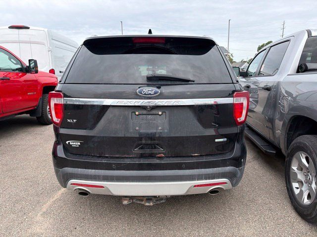 Used 2016 Ford Explorer XLT w/ Equipment Group 202A AWD/4WD image 5