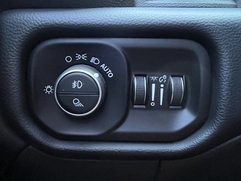 Used 2019 RAM 2500 Laramie AWD/4WD image 14
