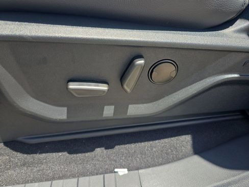 New 2025 Ford F150 Lariat w/ Equipment Group 501A Mid image 12