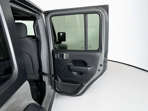 Used 2023 Jeep Wrangler Unlimited AWD/4WD image 30