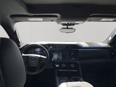 Used 2024 GMC Sierra 2500 AT4 w/ AT4 Premium Plus Package image 23